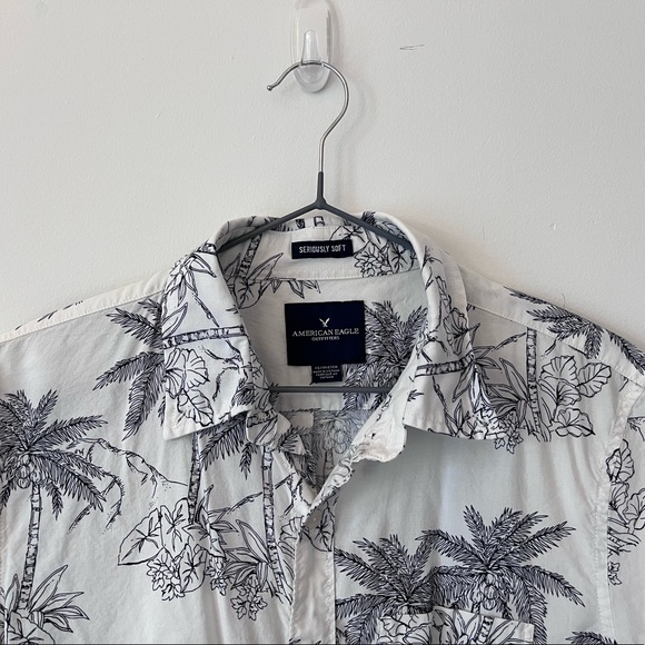 Beach Shirt - Picture 2 of 4